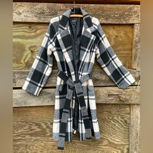 🖤Simply Vera Verawang🖤 Long Coat